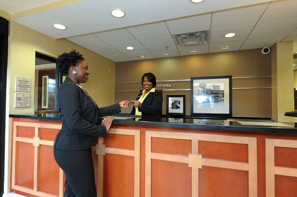 Hampton Inn & Suites-Atlanta Airport North-I-85 Hapeville Interior photo